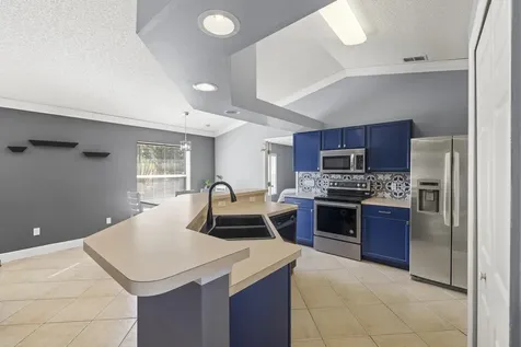 314 Sw De Gouvea Terrace Terrace Port Saint Lucie FL 34984