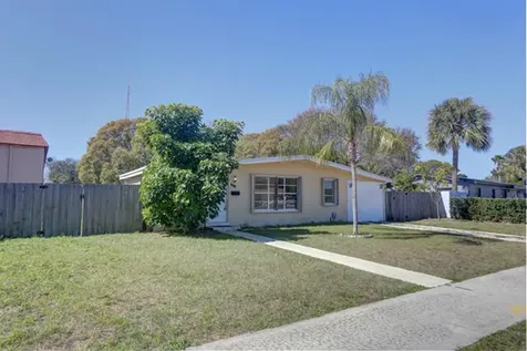 910 9th Street Lake Park FL 33403