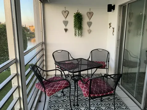 3038 Guildford C Boca Raton FL 33434