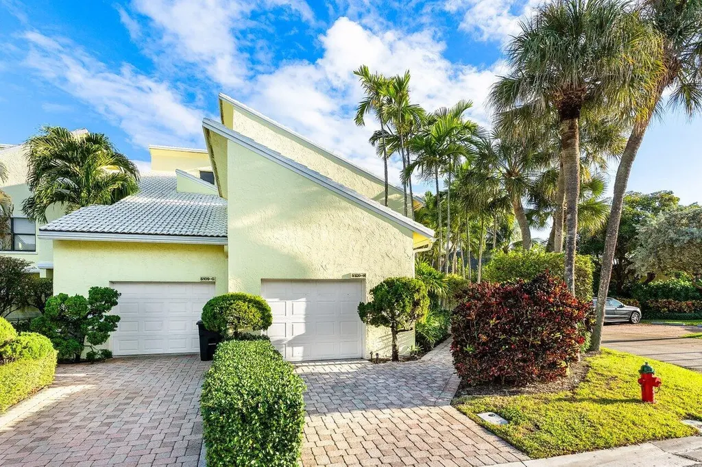 5109 N Ocean Boulevard Ocean Ridge FL 33435