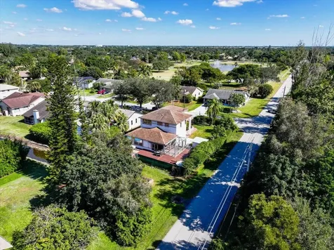 2151 Nw 121st Avenue Plantation FL 33323