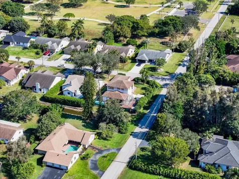 2151 Nw 121st Avenue Plantation FL 33323