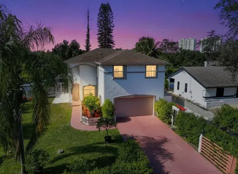2151 Nw 121st Avenue Plantation FL 33323