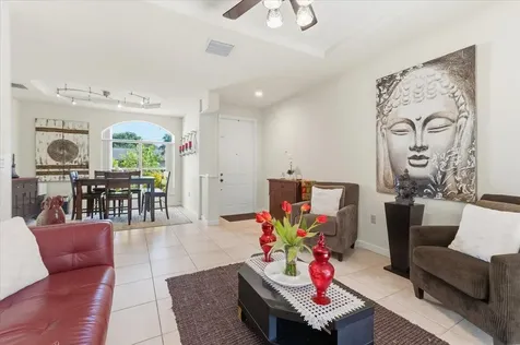 2151 Nw 121st Avenue Plantation FL 33323