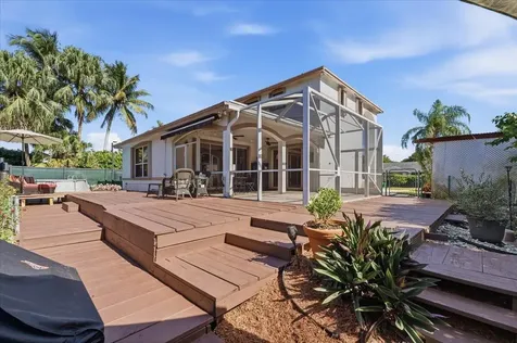 2151 Nw 121st Avenue Plantation FL 33323