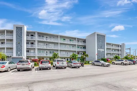 453 Richmond F Deerfield Beach FL 33442