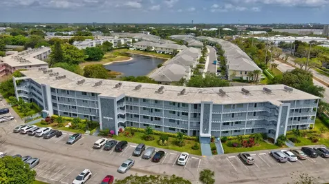 453 Richmond F Deerfield Beach FL 33442