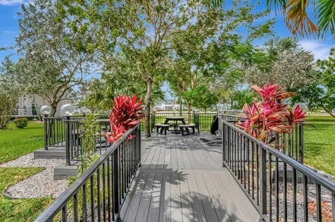 453 Richmond F Deerfield Beach FL 33442