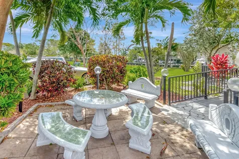 453 Richmond F Deerfield Beach FL 33442