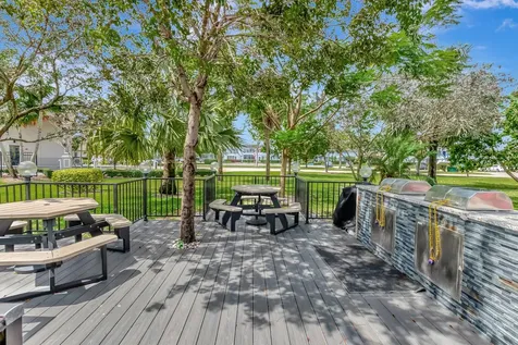 453 Richmond F Deerfield Beach FL 33442