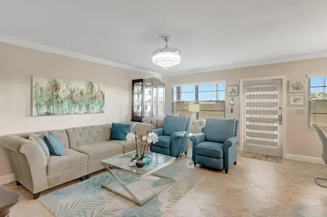 453 Richmond F Deerfield Beach FL 33442