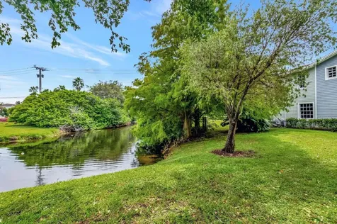 1020 Crystal Way Delray Beach FL 33444