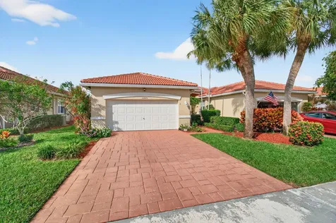 10845 Royal Caribbean Circle Boynton Beach FL 33437