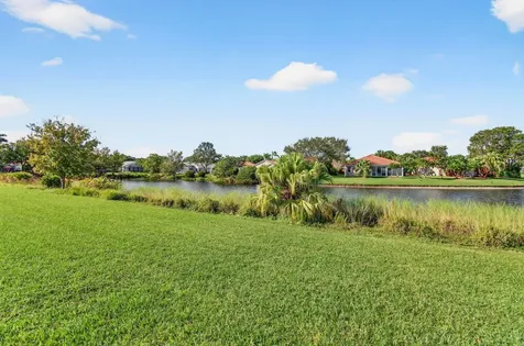 10845 Royal Caribbean Circle Boynton Beach FL 33437