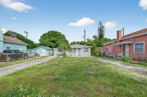 621 50th Street West Palm Beach FL 33407