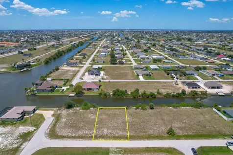 904 NW 12th Avenue Cape Coral FL 33993