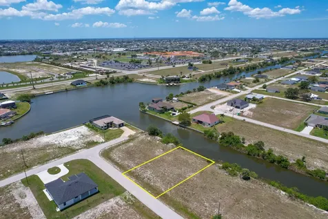 904 NW 12th Avenue Cape Coral FL 33993