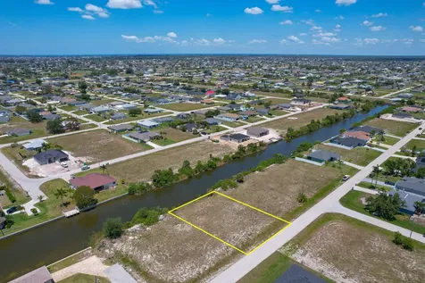 904 NW 12th Avenue Cape Coral FL 33993