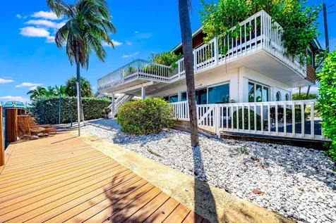 2200 NE 26th Street Wilton Manors FL 33305