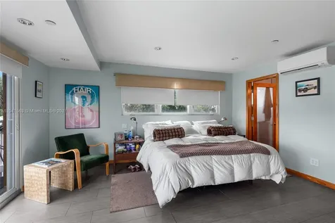2200 NE 26th Street Wilton Manors FL 33305