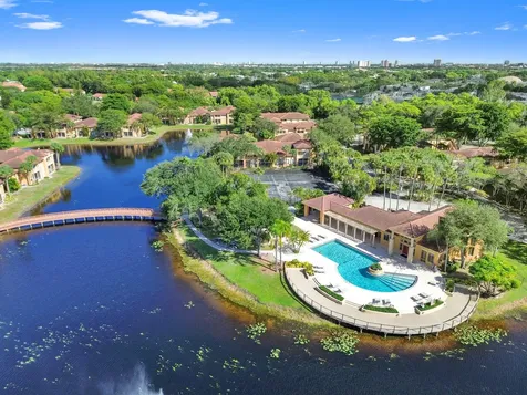 4791 Via Palm Lakes West Palm Beach FL 33417