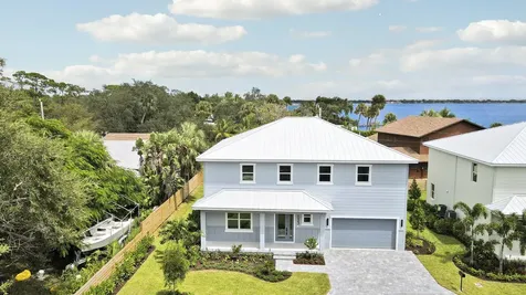 1023 Ne Orange Avenue Jensen Beach FL 34957