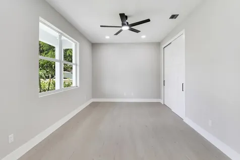 1023 Ne Orange Avenue Jensen Beach FL 34957