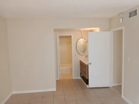 495 Se 8th Street Deerfield Beach FL 33441