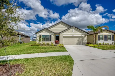9767 Sw Triton Way Port Saint Lucie FL 34987