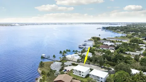 1013 Ne Orange Avenue Jensen Beach FL 34957