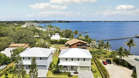 1013 Ne Orange Avenue Jensen Beach FL 34957
