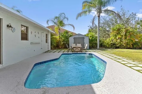 665 Sw Backert Avenue Port Saint Lucie FL 34953