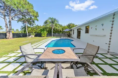 665 Sw Backert Avenue Port Saint Lucie FL 34953