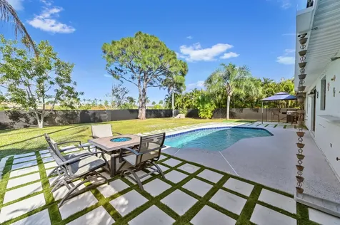 665 Sw Backert Avenue Port Saint Lucie FL 34953