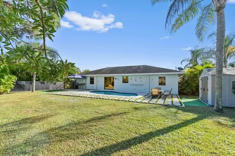 665 Sw Backert Avenue Port Saint Lucie FL 34953