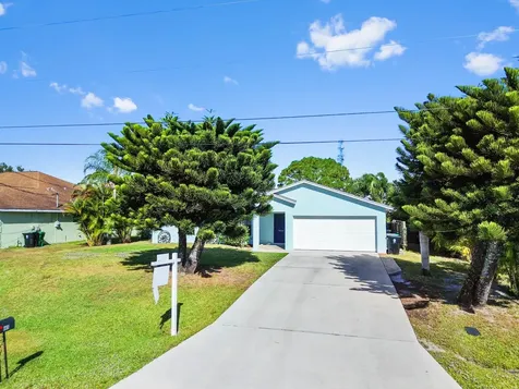665 Sw Backert Avenue Port Saint Lucie FL 34953