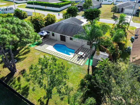 665 Sw Backert Avenue Port Saint Lucie FL 34953