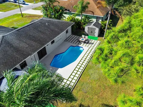 665 Sw Backert Avenue Port Saint Lucie FL 34953