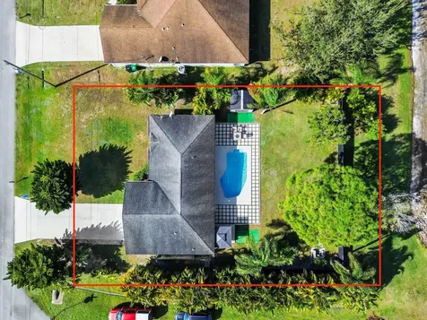 665 Sw Backert Avenue Port Saint Lucie FL 34953