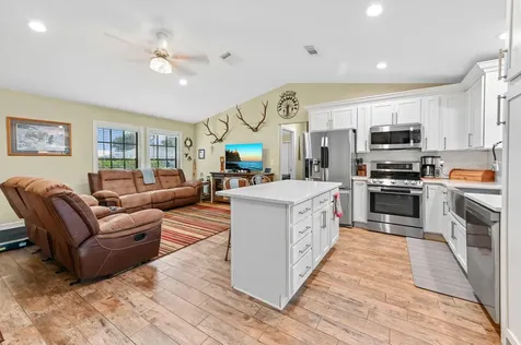 665 Sw Backert Avenue Port Saint Lucie FL 34953