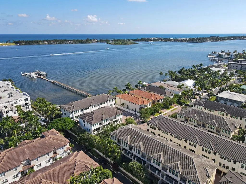 625 Windward Circle Boynton Beach FL 33435