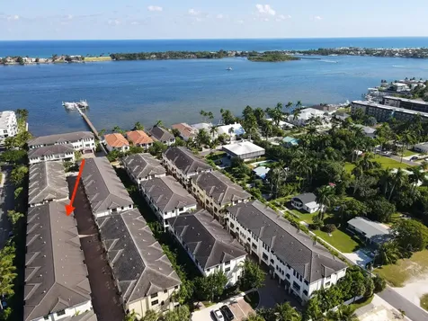 625 Windward Circle Boynton Beach FL 33435