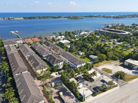 625 Windward Circle Boynton Beach FL 33435
