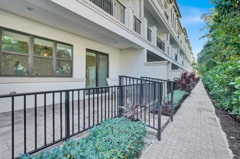 625 Windward Circle Boynton Beach FL 33435