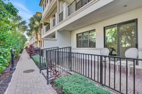 625 Windward Circle Boynton Beach FL 33435