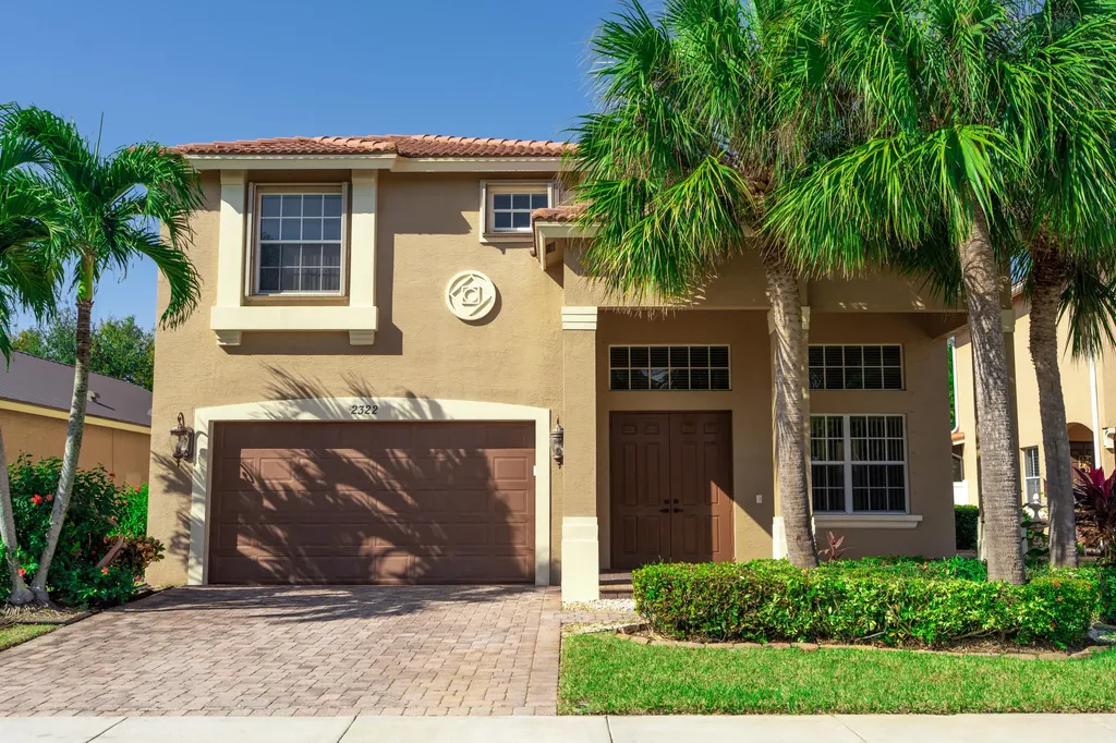 2322 Sw Newport Isles Boulevard Port Saint Lucie FL 34953