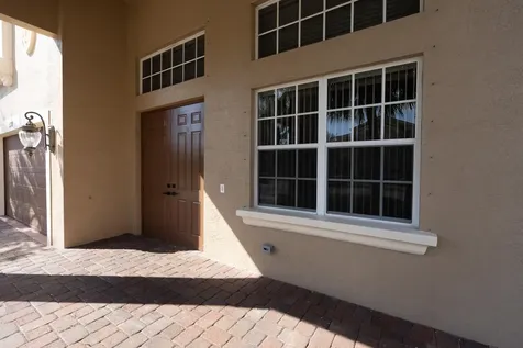 2322 Sw Newport Isles Boulevard Port Saint Lucie FL 34953