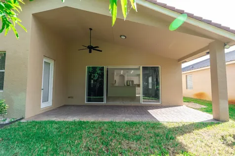 2322 Sw Newport Isles Boulevard Port Saint Lucie FL 34953