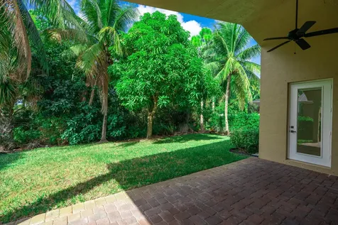 2322 Sw Newport Isles Boulevard Port Saint Lucie FL 34953