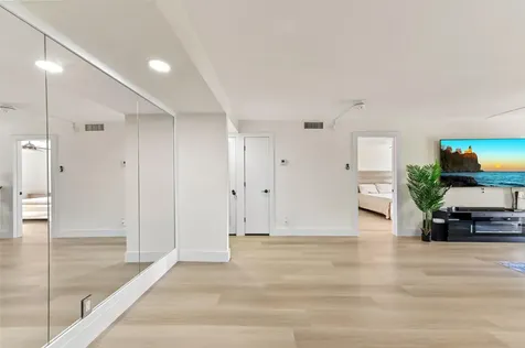 1428 Se 4th Avenue Deerfield Beach FL 33441